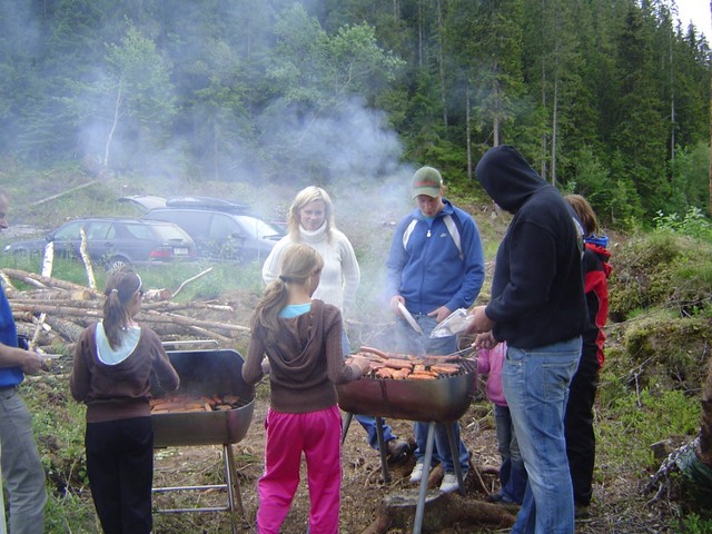 IMK-Familiedag p&aring; banen (1).JPG