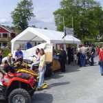 Klubben stilte ut mxsykler, sn&oslash;scooter, atv og  en rekke olabiler p&aring; sin stand. Disse vakte stor interesse blant b&aring;de store og sm&aring;. Ellers s&aring; ble det solgt kaffe og vafler. T-shirt, hettegensere og kalotter gikk unna som varmt hvetebr&oslash;d. En del nye medlemmer ble ogs&aring; vervet i l&oslash;pet av dagen.